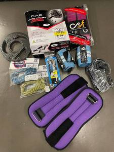 lot 52 image: Collection of weight lifting accessories