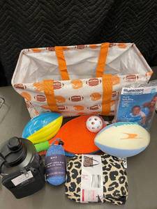 lot 56 image: Bluescape Shark Split Ring - Pool Toys Lot With Tote