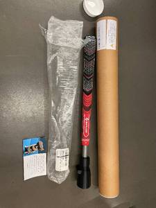 lot 58 image: SAPLIZE Golf Putter Grip Occulus Quest RedBlack Pattern