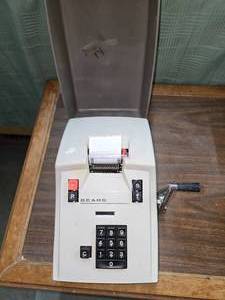 lot 91 image: Vintage Sears 10-key printing adding machine