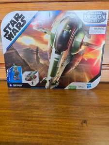 lot 20 image: NEW Starwars Boba Fah Action Toy
