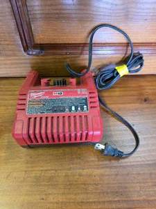 lot 60 image: Milwaukee m18 charger