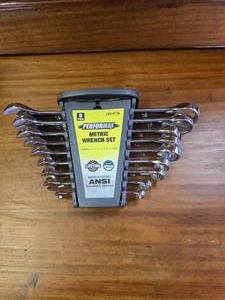 lot 55 image: 9 Pc Combination Wrench Set Metric