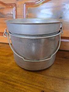 lot 27 image: Aluminum Army Cook Mess Kit