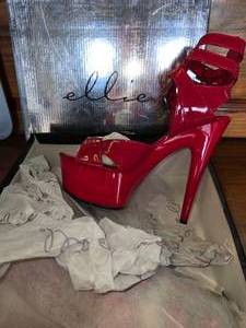 lot 127 image: Size 9, Red High Heels, platform shoes NIB