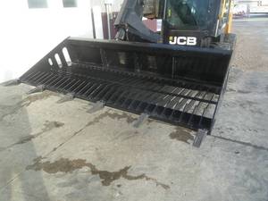 lot 59 image: Wolverine Skeleton Rock Bucket 84