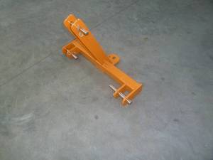 lot 74 image: Wolverine 3 Point Flat Hitch Receiver with Angled back 3rd link