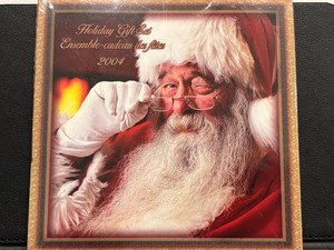lot 43 image: 2004 Canada Mint Set Holiday Gift Set