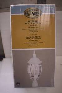 lot 7 image: Post Lantern