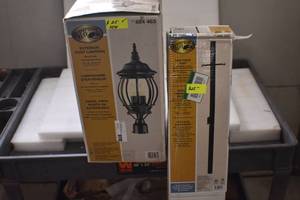 lot 9 image: Post and post lantern