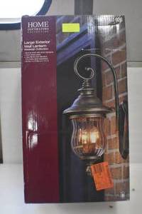 lot 15 image: Exterior Lantern