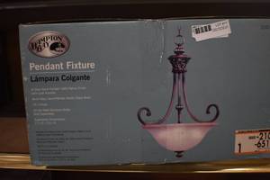 lot 17 image: Pendant Light