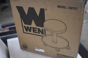 lot 49 image: WEN 73012T 300-Pound Capacity Pneumatic Rolling Mechanic Stool