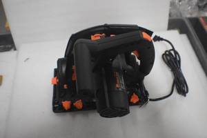 lot 53 image: WEN CT1065 10-Amp 6.5-Inch Plunge Cut Sidewinder Circular Track Saw