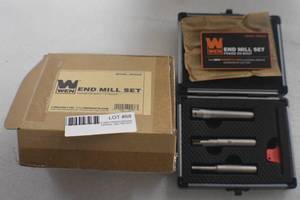 lot 68 image: WEN DB003E 3-Piece 90-Degree Square Shoulder Indexable Carbide End Mill Set with Aluminum Storage Case