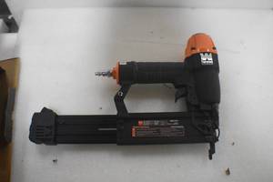 lot 72 image: WEN 61721 18-Gauge 38-Inch to 2-Inch Pneumatic Brad Nailer