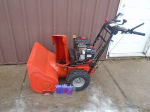 lot 106 image: Simplicity 7 hp 26� snow blower with electric start. Tested & works. As shown.