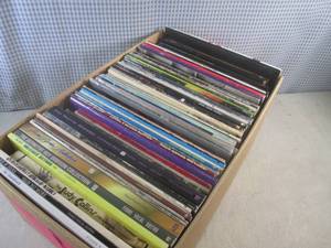 lot 79 image: (EC1) Large Assortement of SongShe...