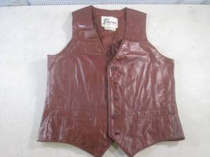 lot 99 image: (BR1) Bermans Leather Leather Vest...