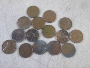 lot 115 image: (CNTR) 15 Wheat Pennies...