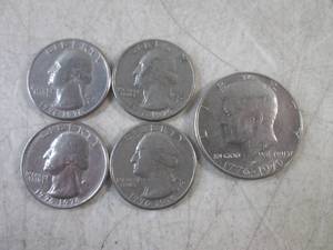 lot 120 image: (CNTR) 5 Bicentennial Coins - 4 Qua...