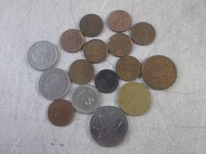 lot 123 image: (CNTR) Assorted Canadian and Other ...