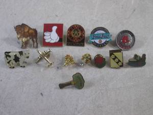 lot 129 image: (CNTR) Assorted HatLapel Pins...