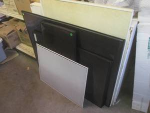 lot 198 image: (EC1) Assortment of Quality Poster ...