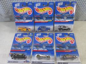 lot 222 image: (EC1) Assorted Hot Wheels in Packag...