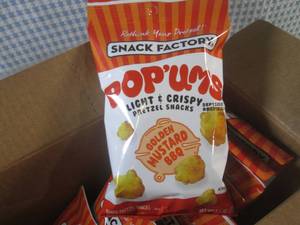 lot 266 image: (C-1) 8 Bags of PopUms Golden Must...