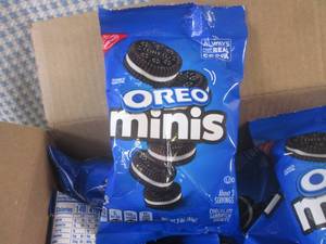 lot 280 image: (C-1) 12 Bags of Oreo Mini Cookies ...