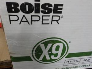 lot 13 image: Boise 2500 Sheets White 11 x 17 Co...