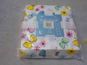 lot 64 image: Dream Factory Full Size Sheet Set ...
