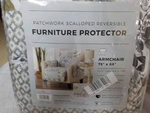 lot 80 image: Patchwork Scalloped Reversible Furn...