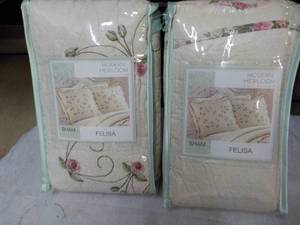 lot 84 image: 2 Felisa Shams new from JCPennys...