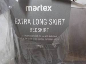 lot 88 image: Martex Grey Extra Long Twin Bedskir...