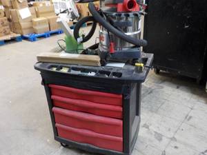 lot 101 image: 4 Drawer Rubbermaid Chest- with all...