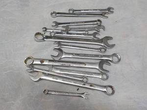 lot 104 image: Wrenches...