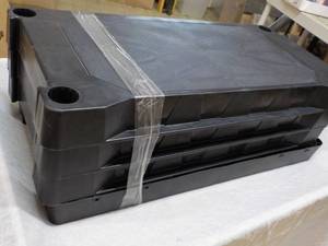 lot 111 image: 4 Shelf Plastic...