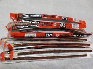 lot 140 image: 13 Wild Original Snack Sticks...