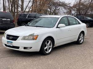 lot 28 image: 2007 HYUNDAI SONATA SE No Accidents (NO RESERVE)