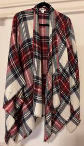lot 133H image: LL - Bellissima Accessories Plaid Shawl, One Size