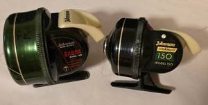 lot 297K image: LL-FR - Pair of Vintage Johnson Spincast Reels Sabra 130B and Commander 150