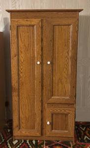 lot 87R image: BR2 - Vintage Wooden Storage Cabinet with Double Doors and Shelves