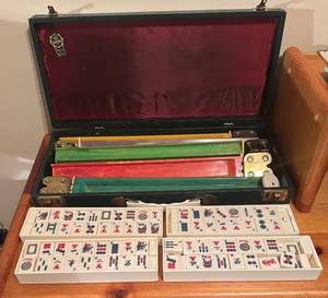 lot 100A image: O - Vintage Mah-Jongg Game Set
