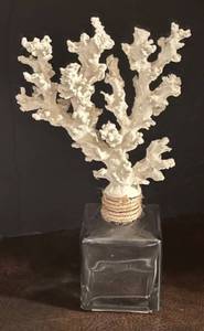 lot 116R image: BR2 - Coral Decor on Glass Base