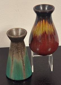 lot 261R image: LR - Set of 2 Decorative Pottery Vases Colorful Glaze