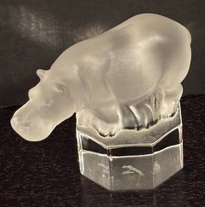 lot 275R image: LR - Nachtmann Frosted Crystal Hippo Figurine