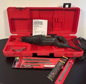 lot 361R image: LR - Craftsman Professional 6.5 Amp Reciprocating Saw Model 900.275020