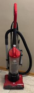 lot 363R image: K - Dirt Devil Pro Express Vacuum Cleaner Model UD70170